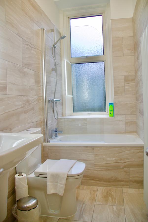2 Bedroom Flat Off Leith Walk Accommodates 7 Edinburgh Dış mekan fotoğraf