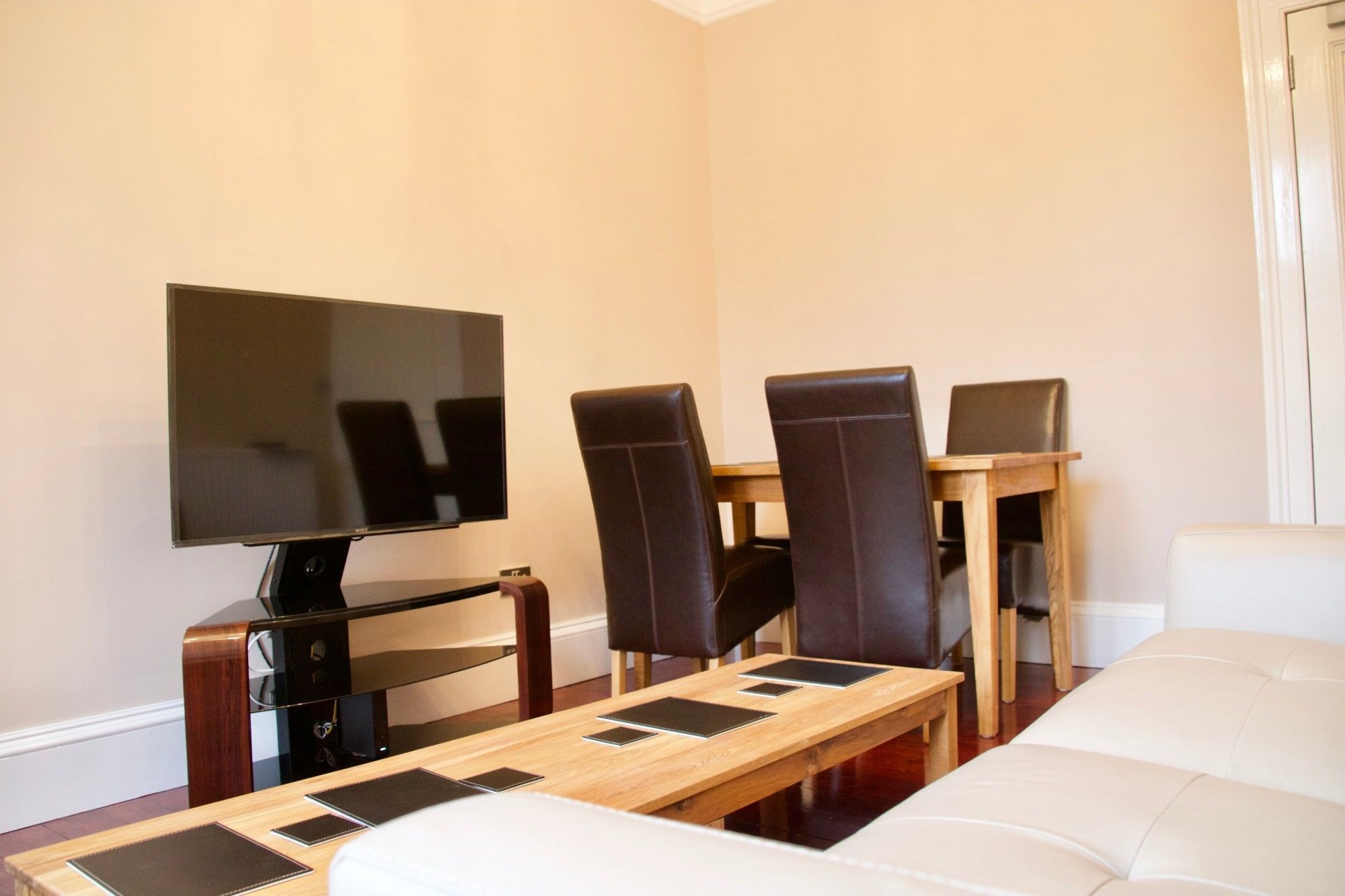 2 Bedroom Flat Off Leith Walk Accommodates 7 Edinburgh Dış mekan fotoğraf